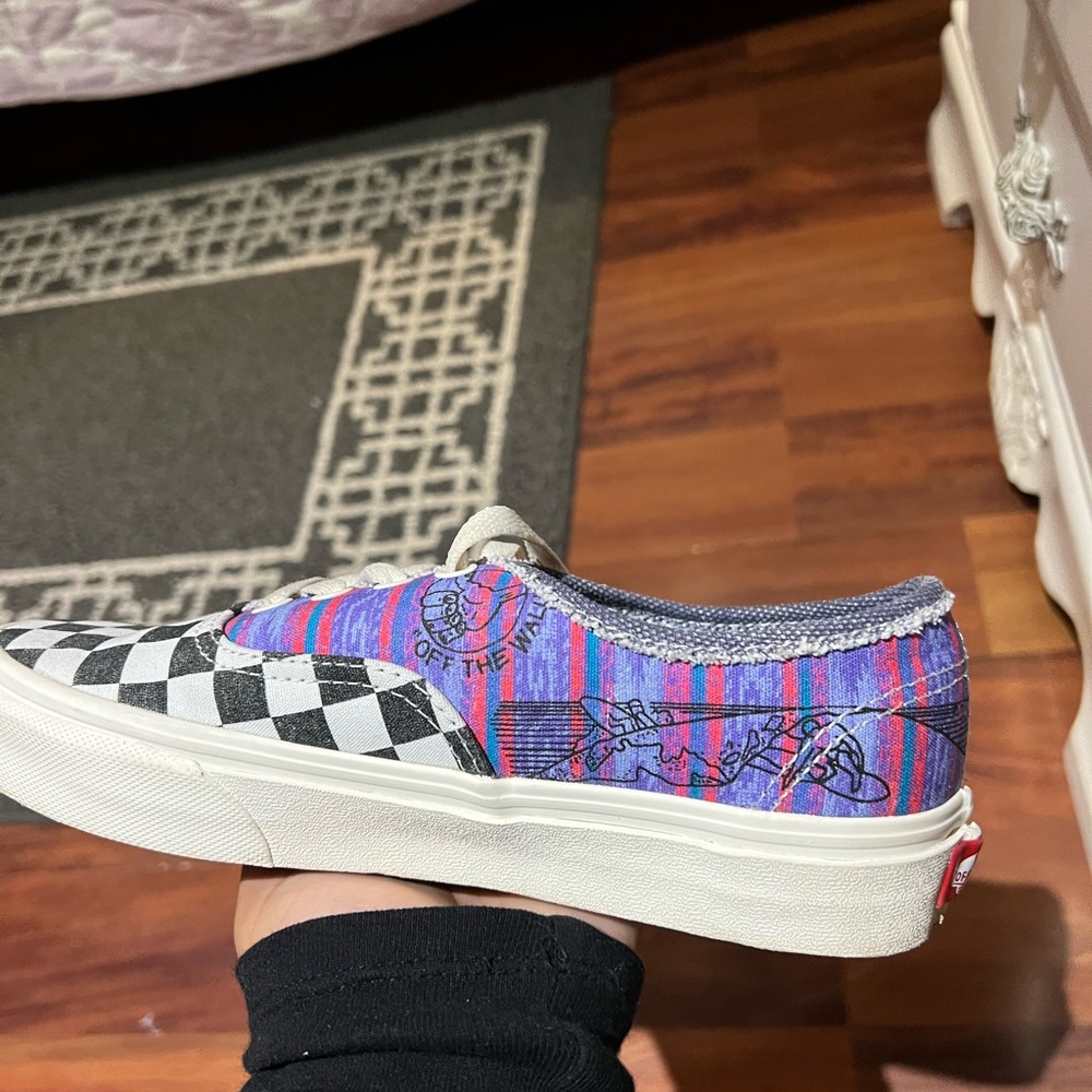 Limited edition Netflix Stranger things vans - Picture 5 of 6